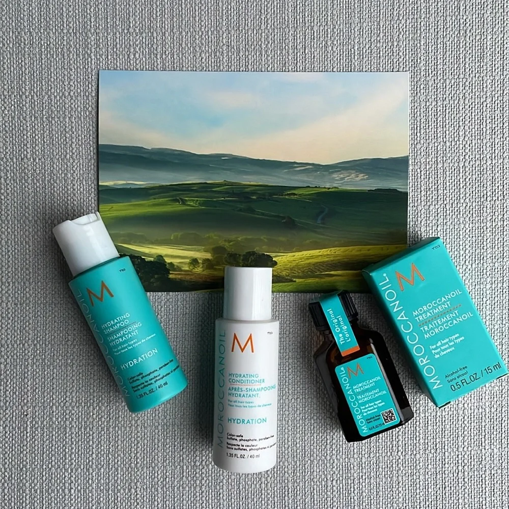 Moroccanoil mini travel bundle